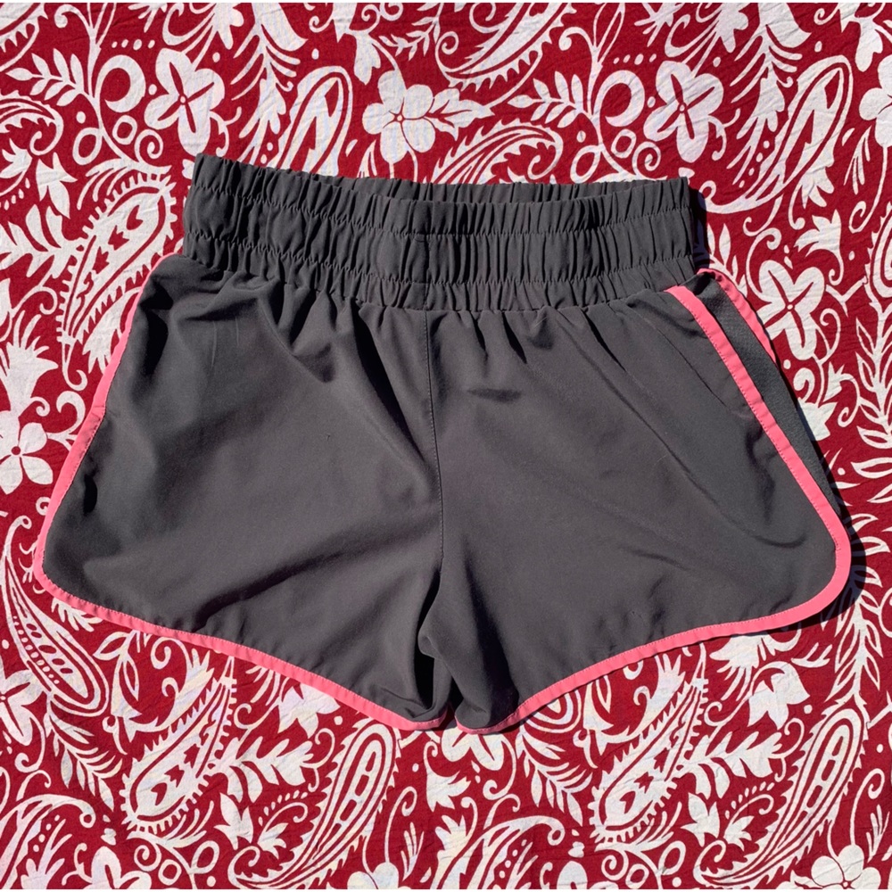 Reebok Women’s Gray & Pink Athletic Shorts w/ Drawstring Elastic Waist + Pockets - Picture 11 of 14